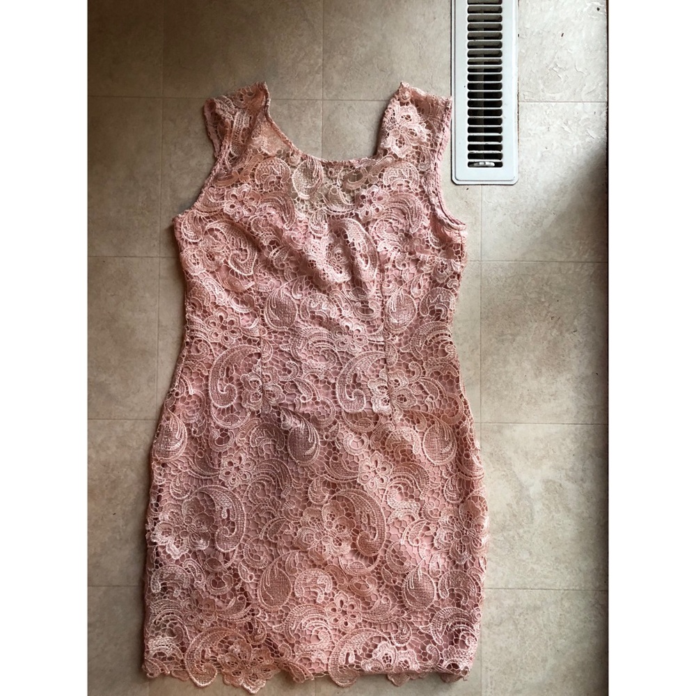 Light Pink Lace Bodycon Dress—M/8-10